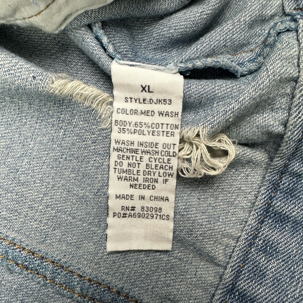 Ci Sono Distressed Light Wash Denim Jacket Women’s XL Casual Layering - Picture 7 of 7